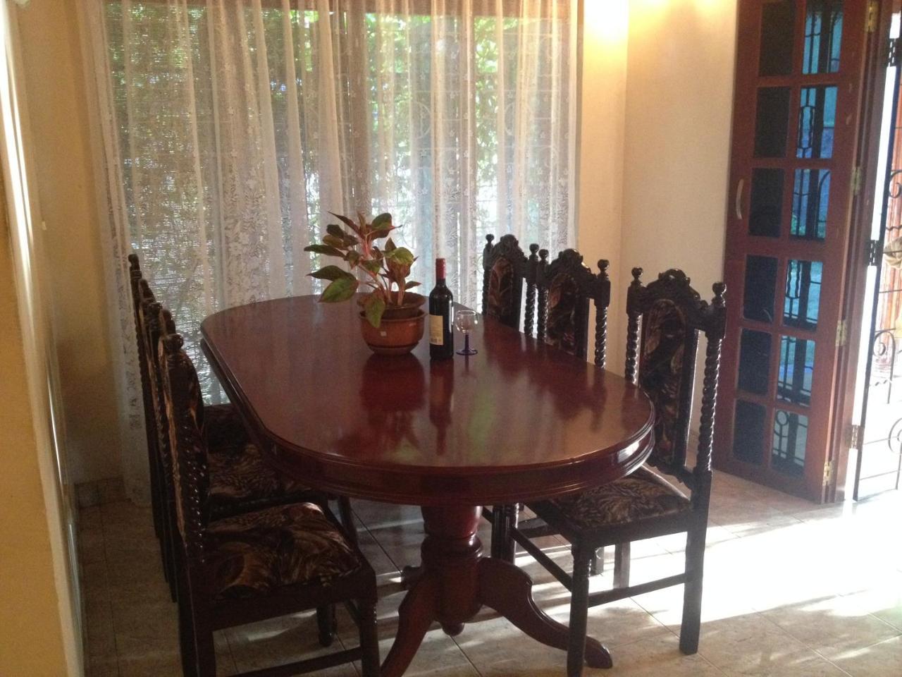 Lidwins Inn 15 Minutes To The Airport Negombo Exteriör bild