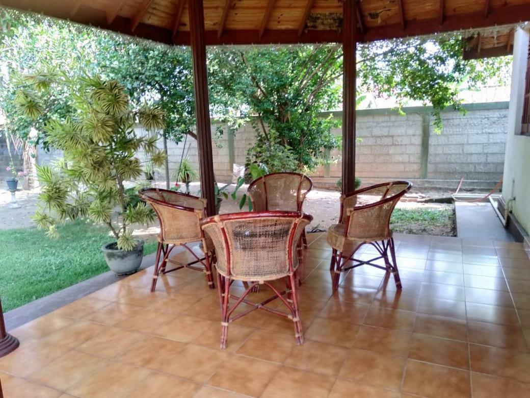 Lidwins Inn 15 Minutes To The Airport Negombo Exteriör bild